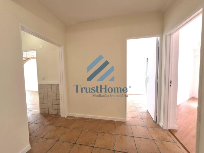 Apartamento T3 para Venda em Agualva e Mira-Sintra Foto 16