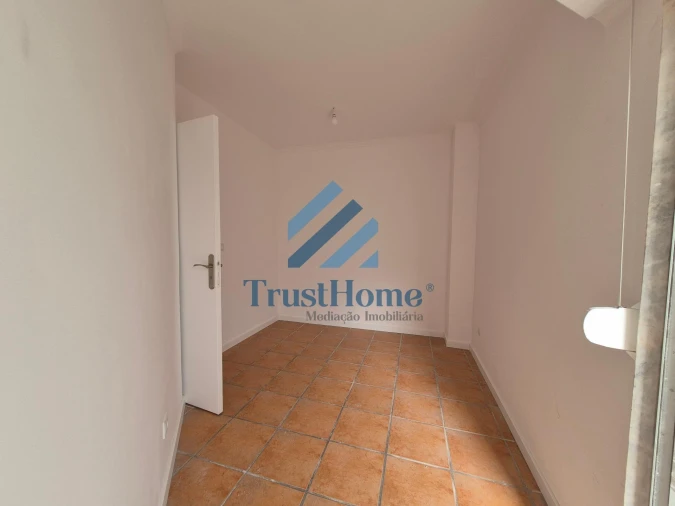 Apartamento T3 para Venda em Agualva e Mira-Sintra Foto 19