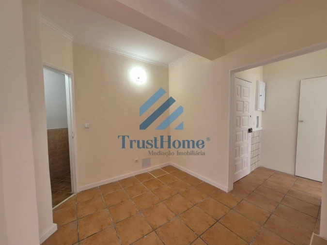 Apartamento T3 para Venda em Agualva e Mira-Sintra Foto 22