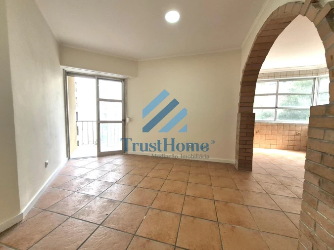 Apartamento T3 para Venda em Agualva e Mira-Sintra Foto 8