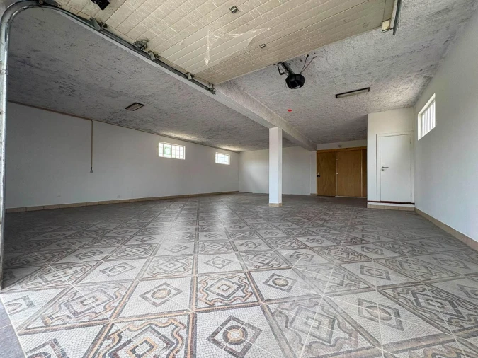 Armazém para Arrendamento em Maceira Foto 3