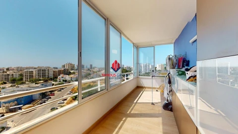 Apartamento T4 para Venda em Portimão