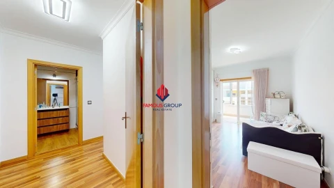 Apartamento T4 para Venda em Portimão