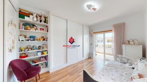 Apartamento T4 para Venda em Portimão