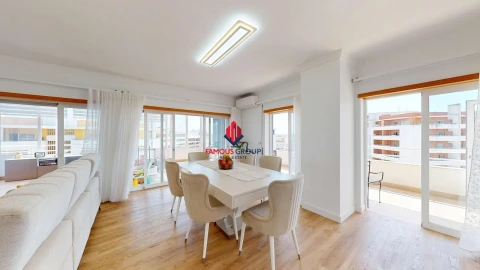 Apartamento T4 para Venda em Portimão