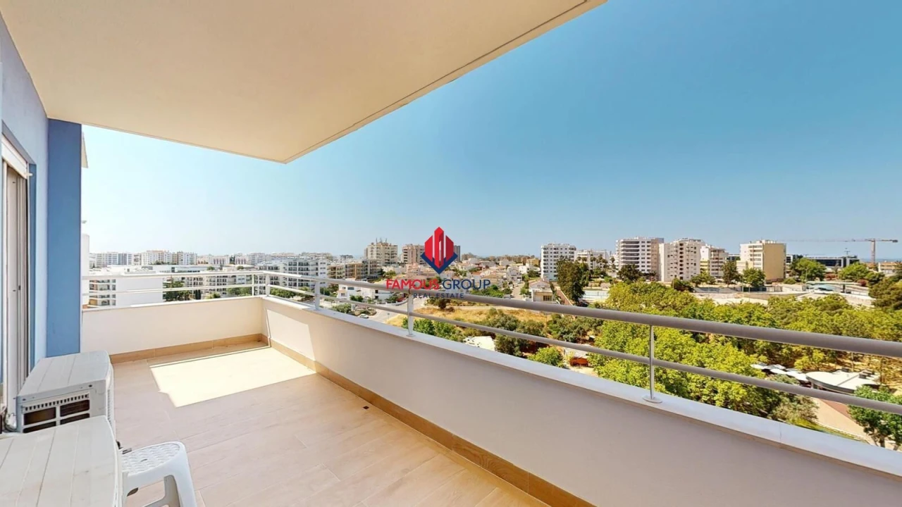 Apartamento T4 para Venda em Portimão Foto 49