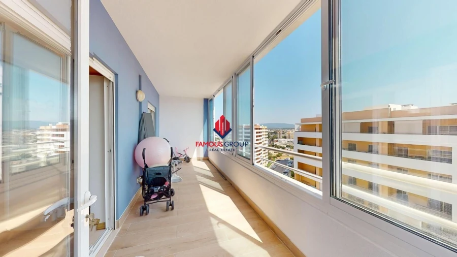 Apartamento T4 para Venda em Portimão Foto 16