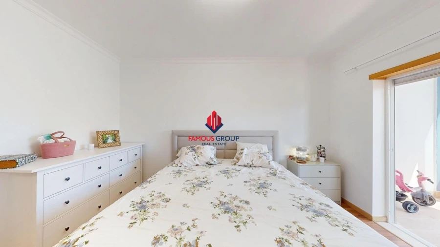 Apartamento T4 para Venda em Portimão Foto 34