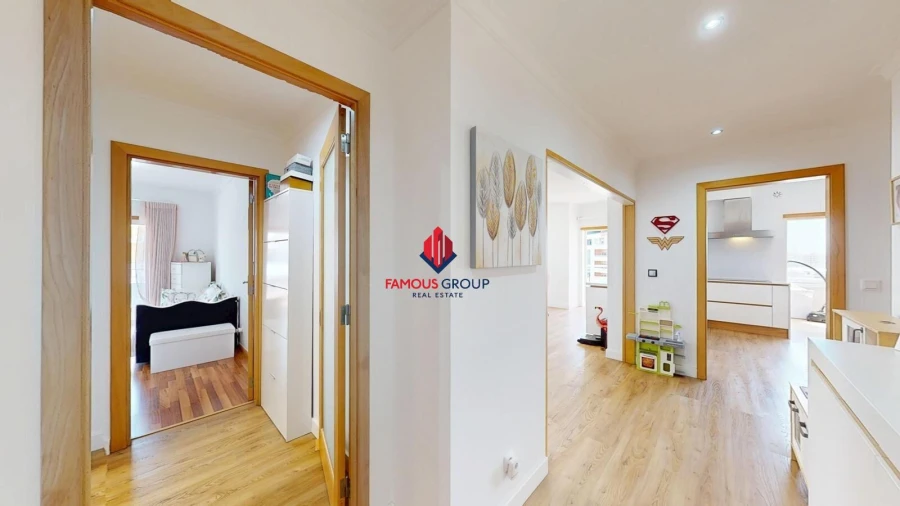 Apartamento T4 para Venda em Portimão Foto 28