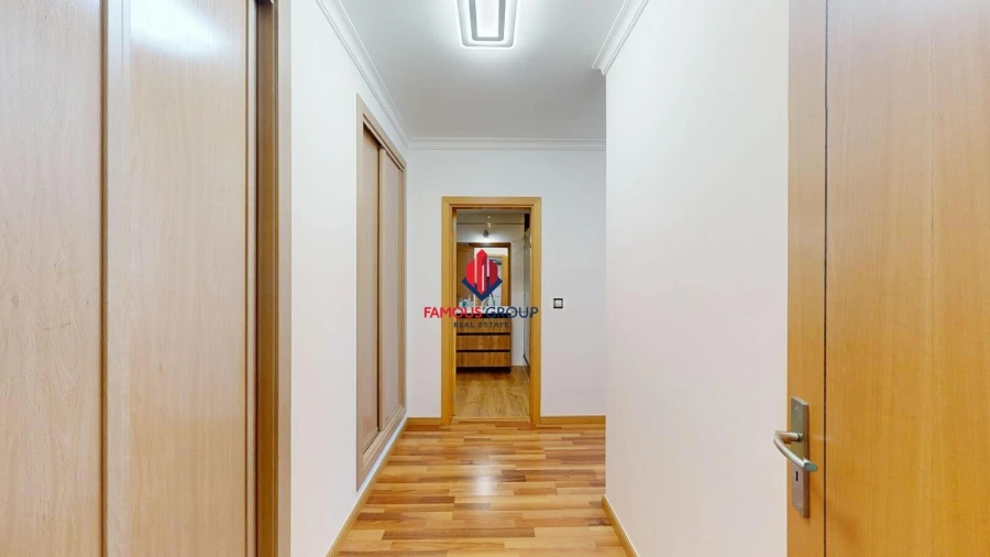 Apartamento T4 para Venda em Portimão Foto 30