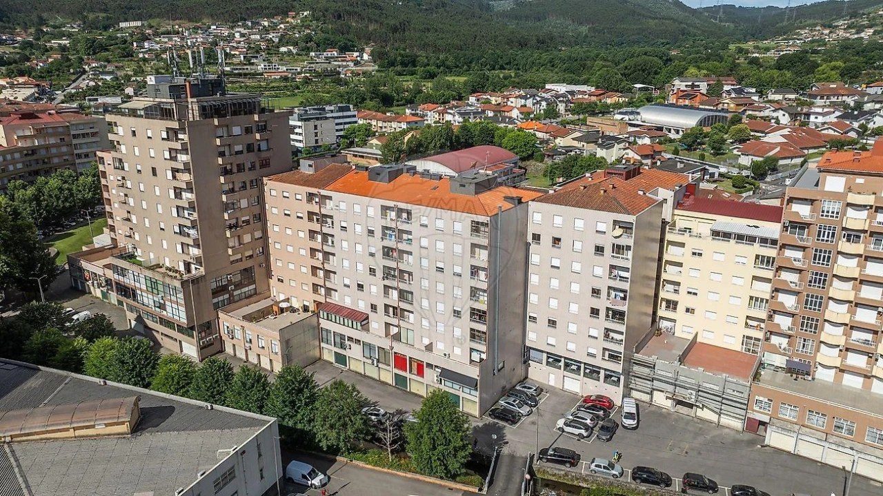 Apartamento T3 para Venda em Povoa de Lanhoso (N. Senhora do Amparo) Foto 11