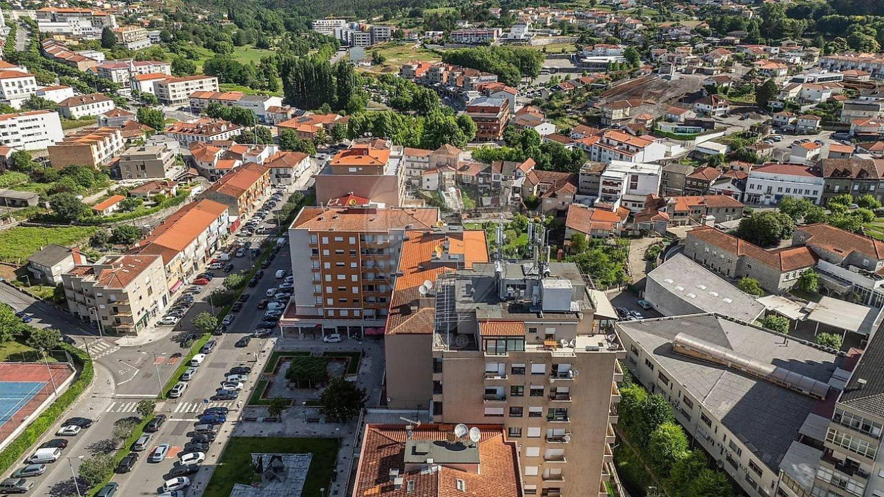 Apartamento T3 para Venda em Povoa de Lanhoso (N. Senhora do Amparo) Foto 3