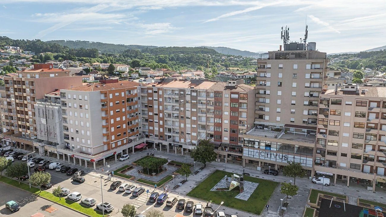 Apartamento T3 para Venda em Povoa de Lanhoso (N. Senhora do Amparo) Foto 4
