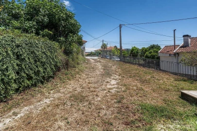 Moradia T3 para Venda em Arentim e Cunha