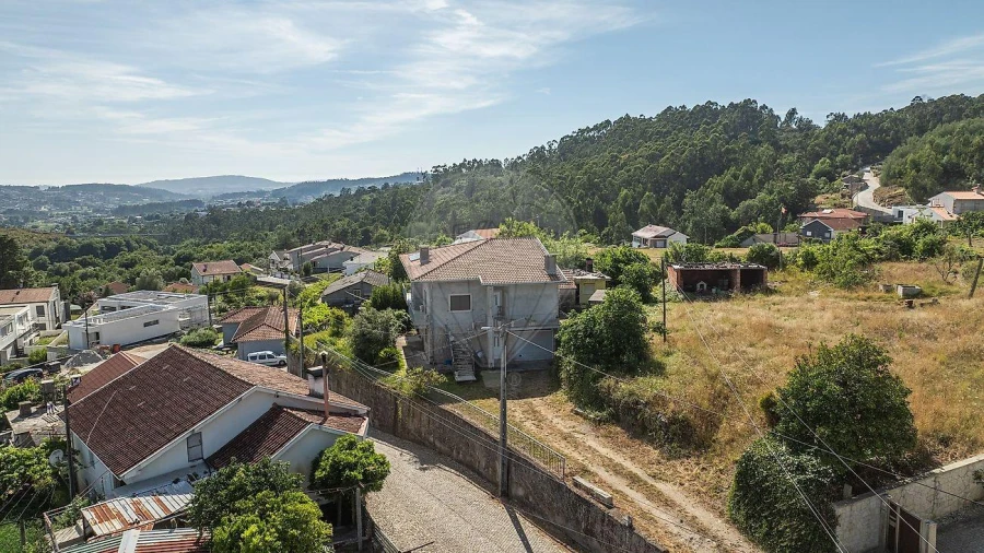 Moradia T3 para Venda em Arentim e Cunha Foto 10