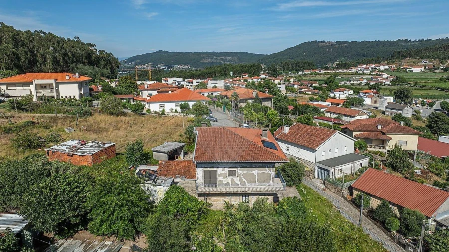 Moradia T3 para Venda em Arentim e Cunha Foto 12