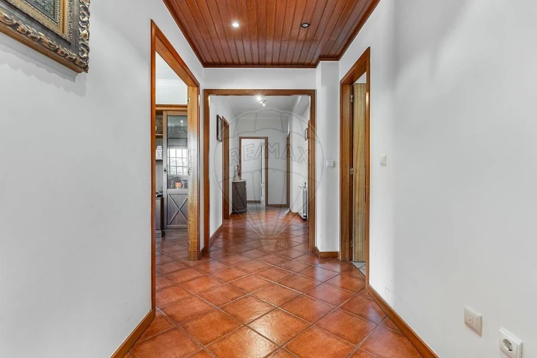Moradia T3 para Venda em Arentim e Cunha Foto 15