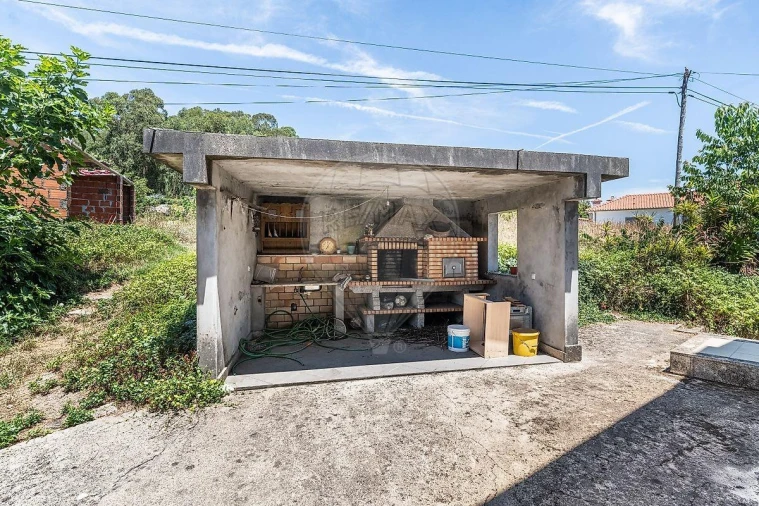 Moradia T3 para Venda em Arentim e Cunha Foto 36