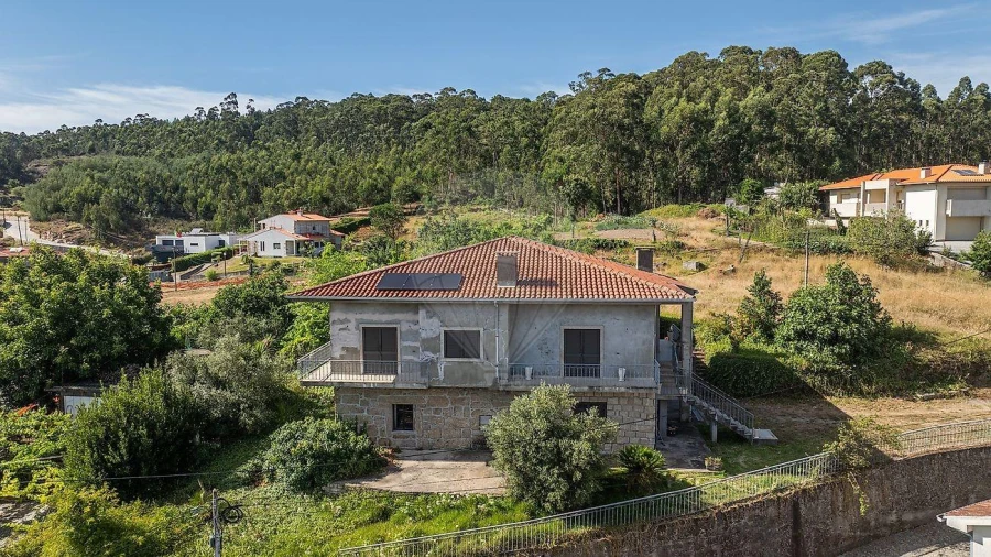Moradia T3 para Venda em Arentim e Cunha Foto 6