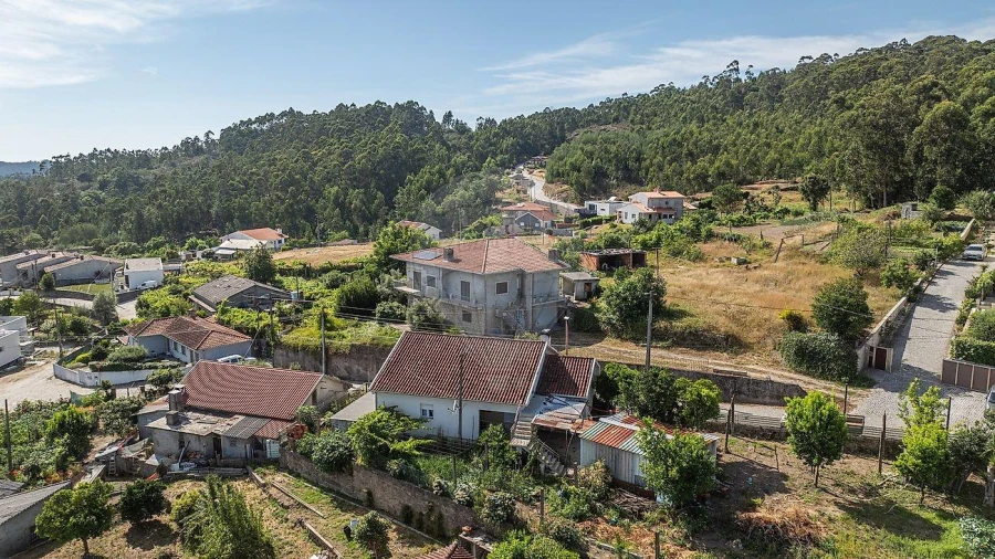 Moradia T3 para Venda em Arentim e Cunha Foto 7