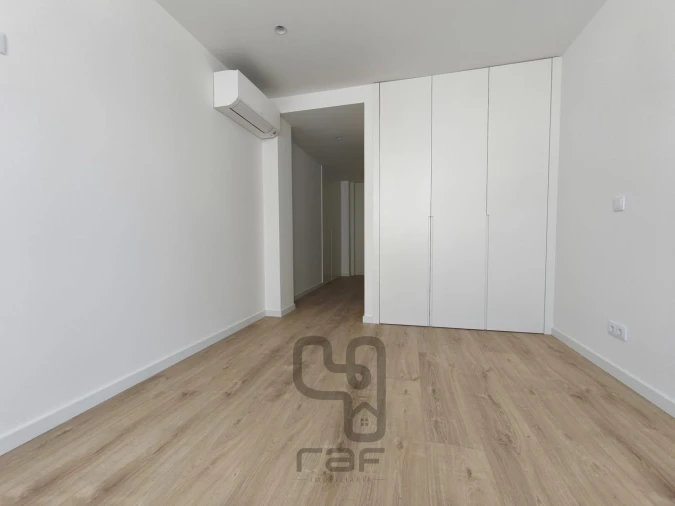 Apartamento T2 para Venda em Glória e Vera Cruz Foto 28