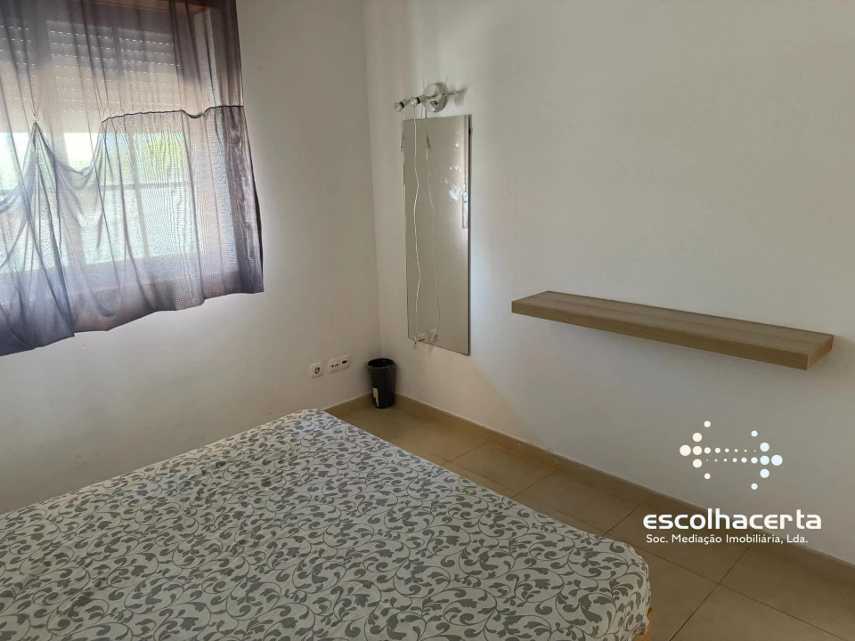 Apartamento T1 para Venda em Quinta do Anjo Foto 17