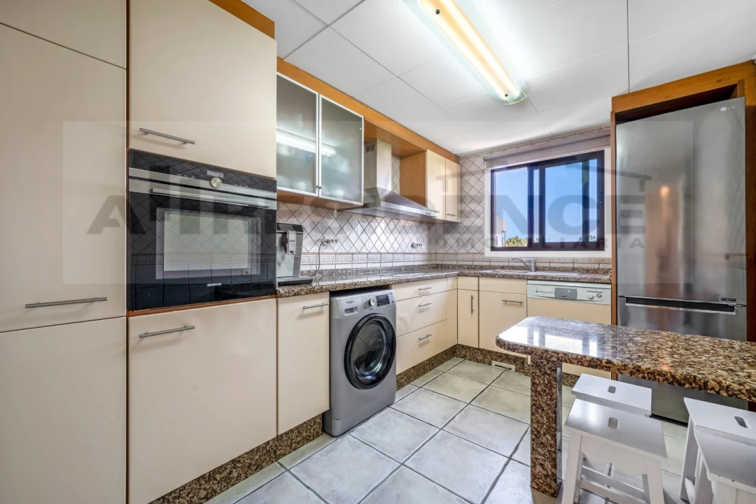 Apartamento T1 para Venda em Albufeira e Olhos de Água Foto 17