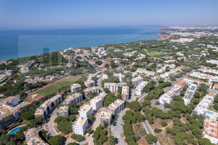 Apartamento T1 para Venda em Albufeira e Olhos de Água Foto 2