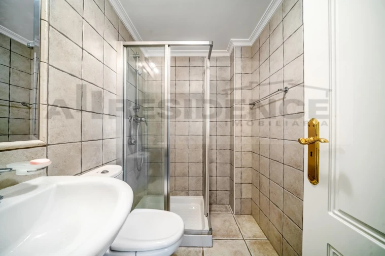 Apartamento T1 para Venda em Albufeira e Olhos de Água Foto 32