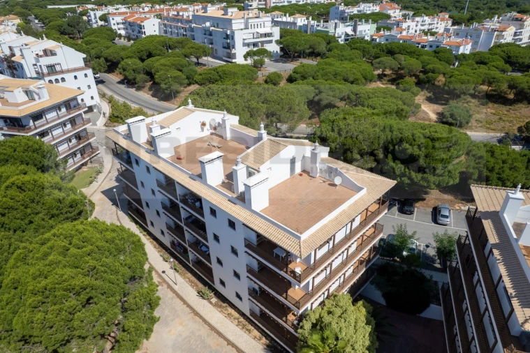Apartamento T1 para Venda em Albufeira e Olhos de Água Foto 35