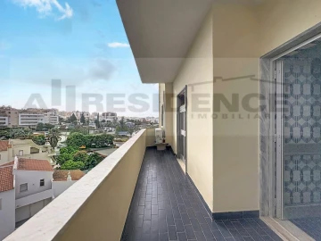 Apartamento T3 para Venda em Portimão