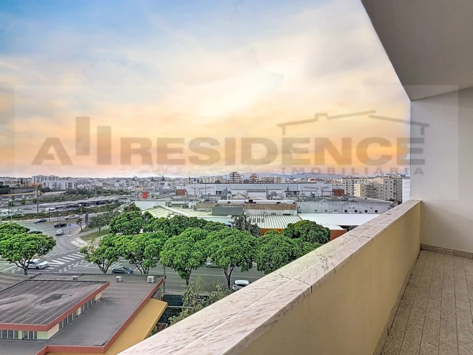 Apartamento T3 para Venda em Portimão Foto 13