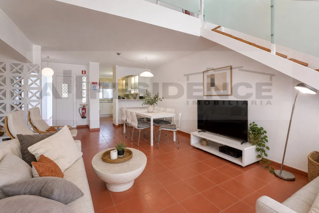 Moradia T3 para Venda em Albufeira e Olhos de Água Foto 4
