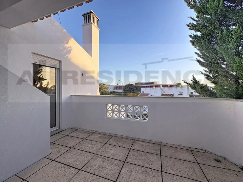 Moradia T3 para Venda em Albufeira e Olhos de Água Foto 34