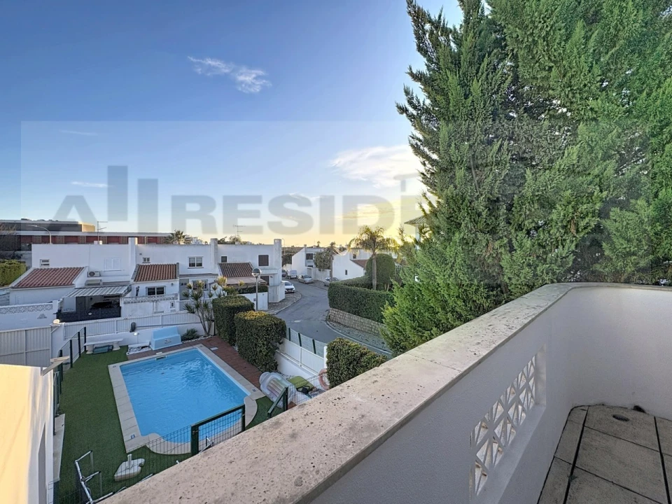Moradia T3 para Venda em Albufeira e Olhos de Água Foto 36