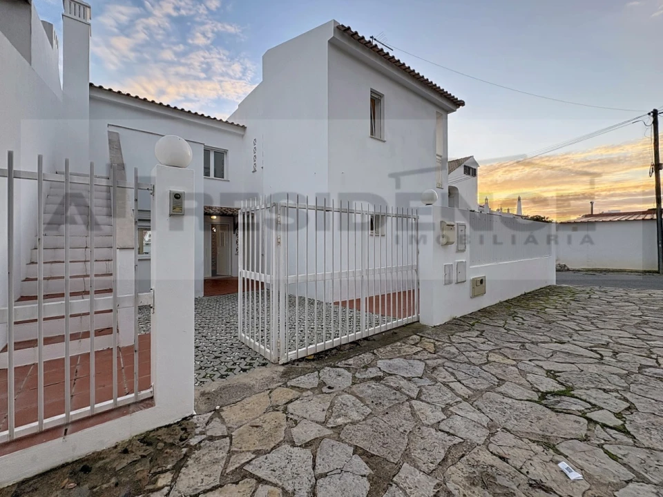 Moradia T3 para Venda em Albufeira e Olhos de Água Foto 38