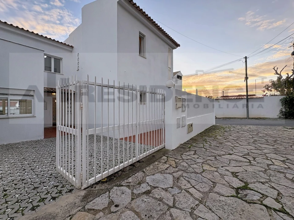 Moradia T3 para Venda em Albufeira e Olhos de Água Foto 39