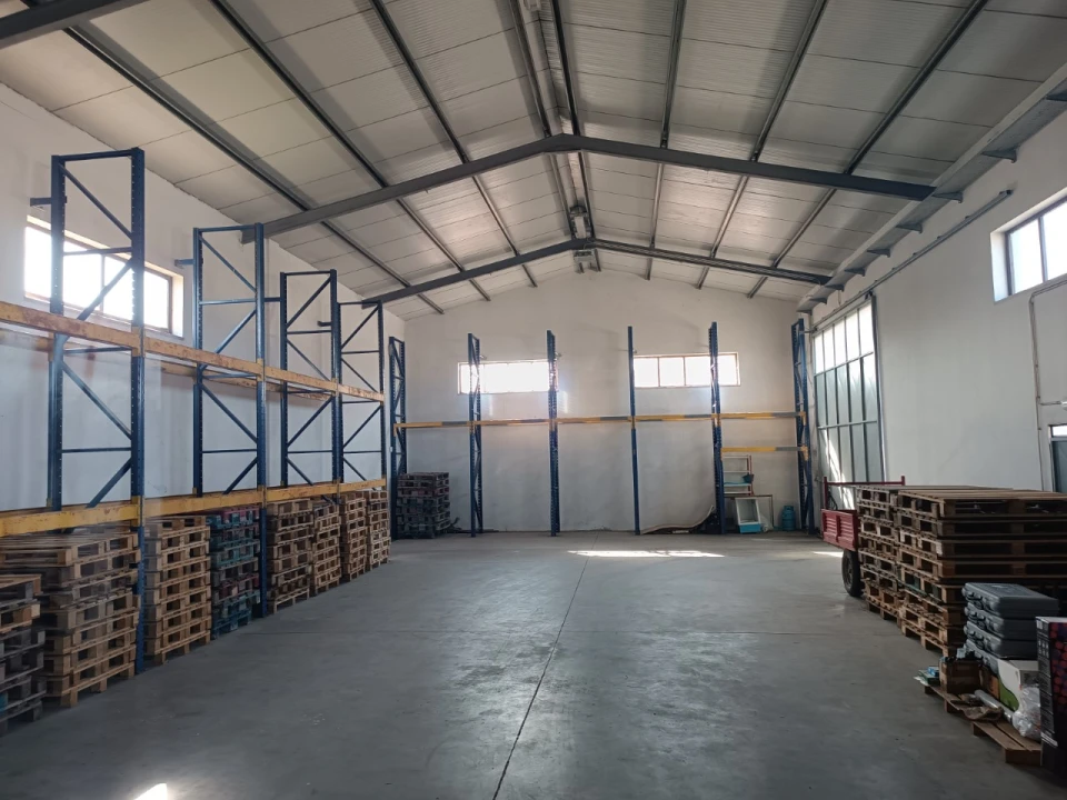 Armazém para Venda em Montemor-O-Velho e Gatões Foto 2