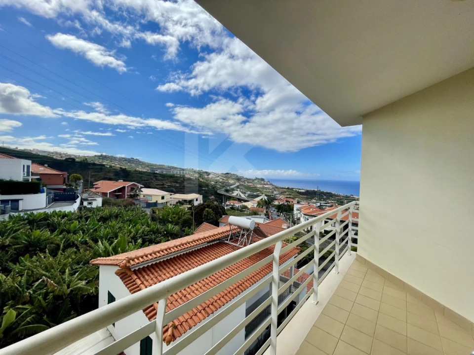 Apartamento T4 para Arrendamento em Camara de Lobos Foto 20