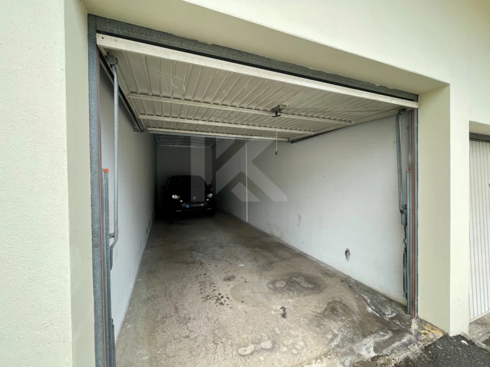 Apartamento T4 para Arrendamento em Camara de Lobos Foto 25