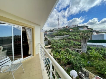 Apartamento T4 para Arrendamento em Camara de Lobos