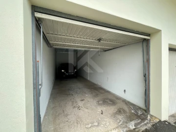 Apartamento T4 para Arrendamento em Camara de Lobos