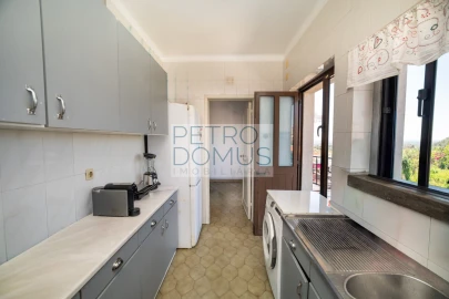Moradia T4 para Venda em Marvila, Ribeira Santarém, São Salvador, São Nicolau