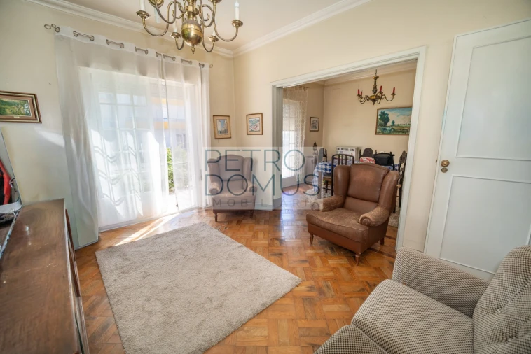 Moradia T4 para Venda em Marvila, Ribeira Santarém, São Salvador, São Nicolau Foto 3