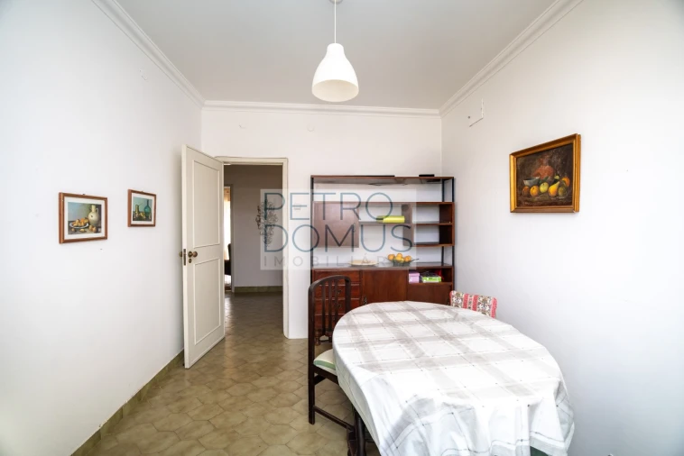 Moradia T4 para Venda em Marvila, Ribeira Santarém, São Salvador, São Nicolau Foto 8