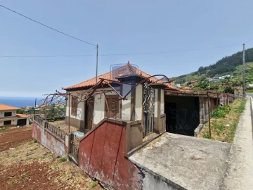 Moradia T3 para Venda em Arco da Calheta