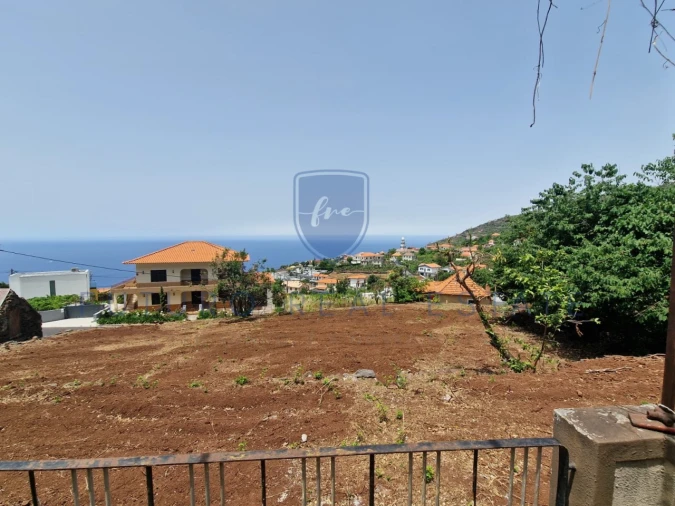 Moradia T3 para Venda em Arco da Calheta Foto 6