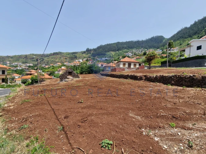 Moradia T3 para Venda em Arco da Calheta Foto 30