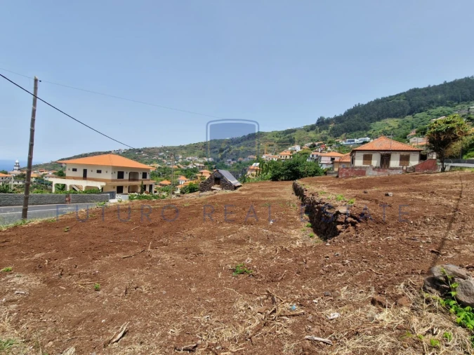 Moradia T3 para Venda em Arco da Calheta Foto 31