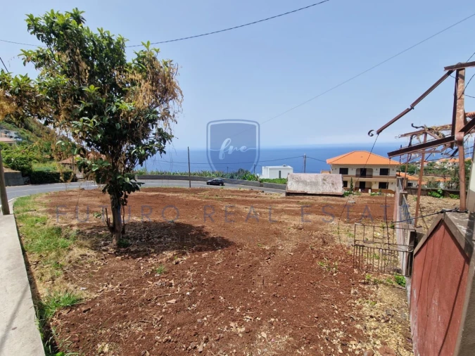 Moradia T3 para Venda em Arco da Calheta Foto 34